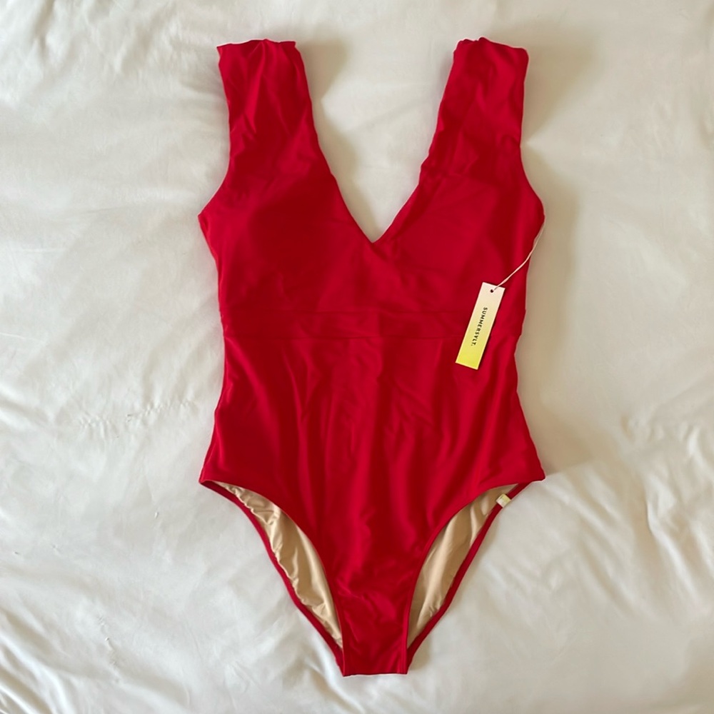 NWT Summersalt Ruched Backflip